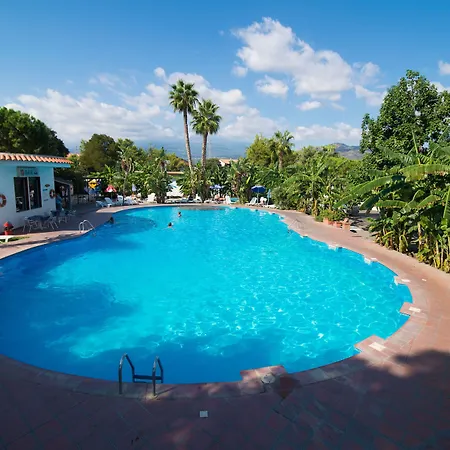 Ośrodek wypoczynkowy Villaggio Alkantara Giardini-Naxos