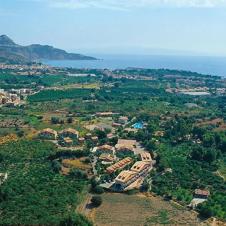 Villaggio Alkantara 3* Джардини-Наксос