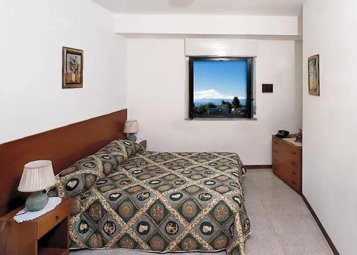 Villaggio Alkantara Курортный комплекс 3*